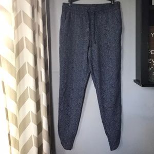 3/$15✨New York and Company Eve Mendes Joggers